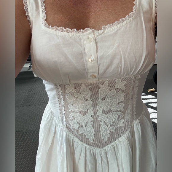 Zara White Lace Mini Dress - Picture 2 of 8